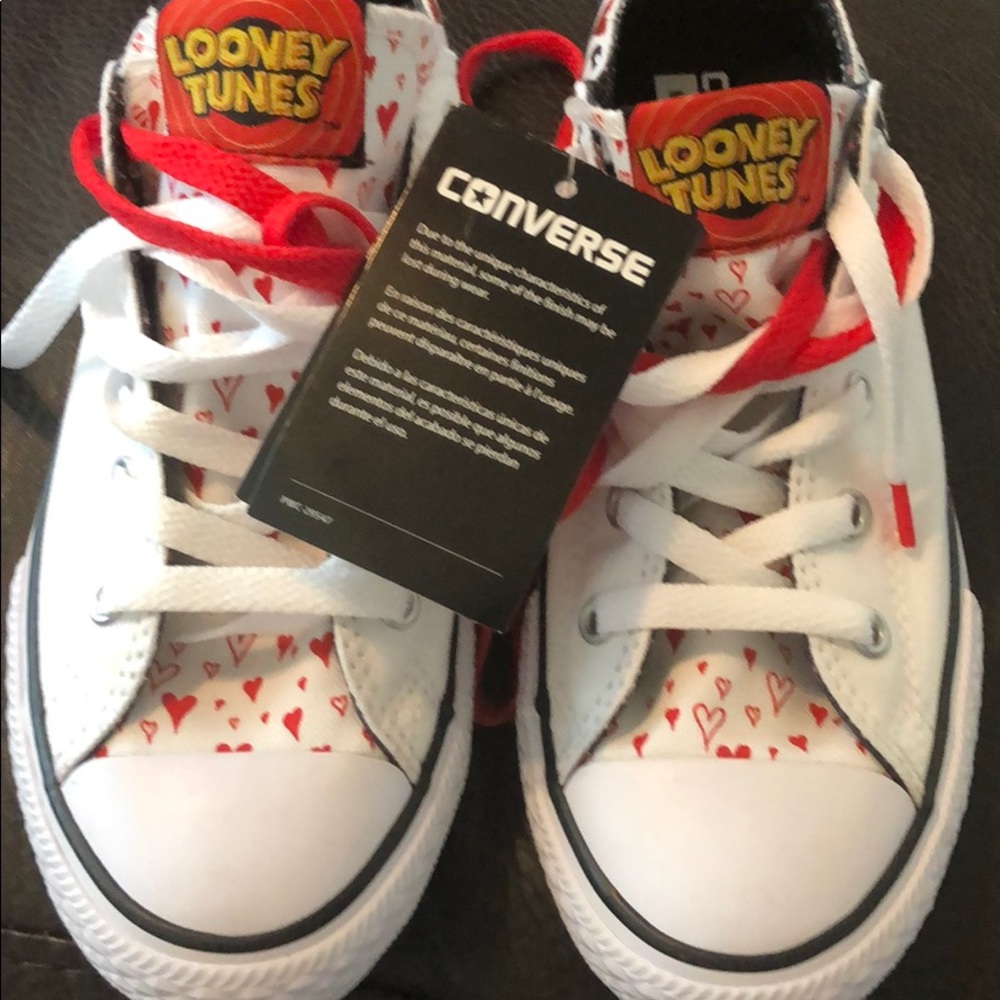 Brand New Looney Tune Converse size 6 woman.